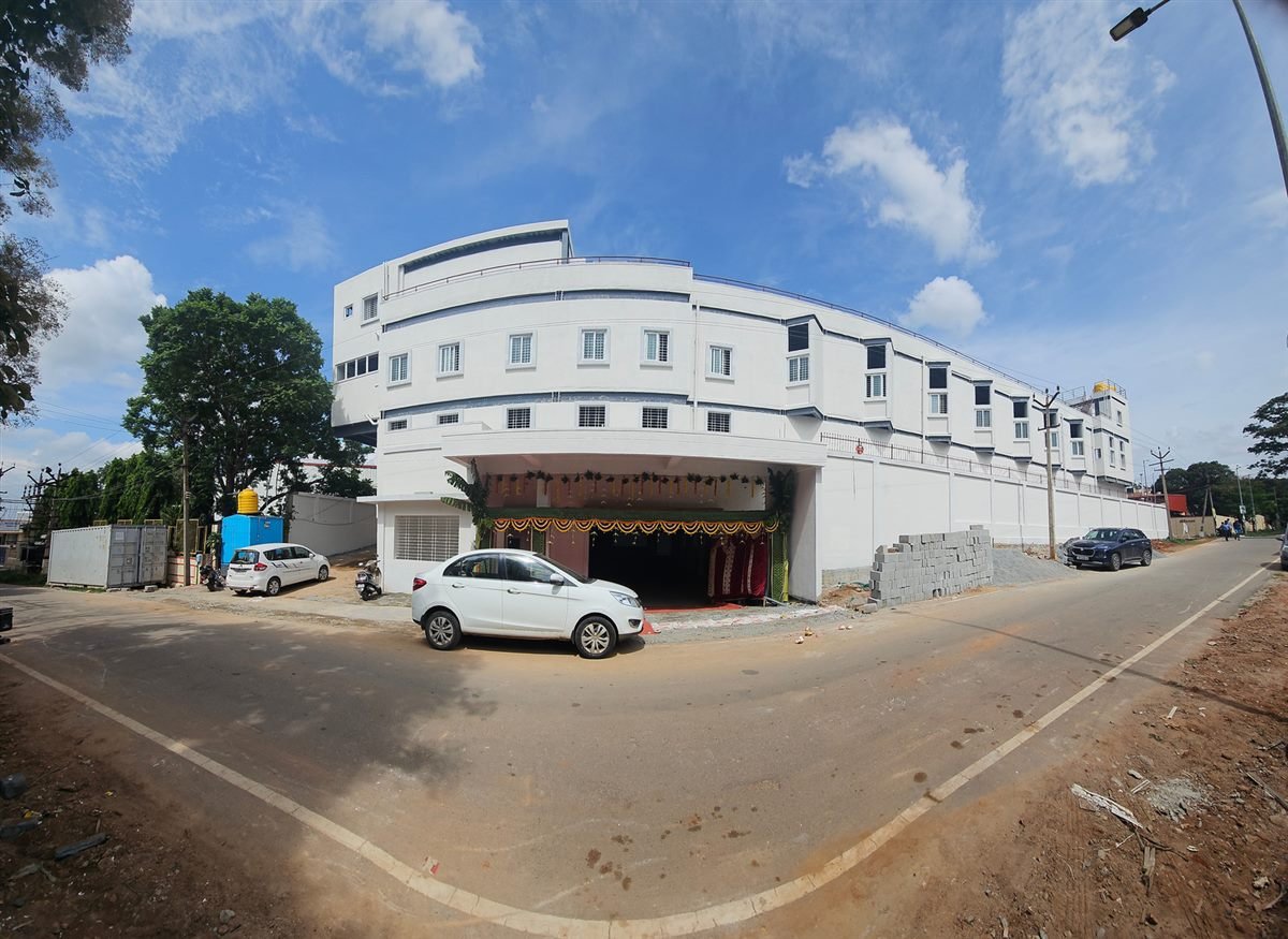 Completed Innotrans office and industrial block